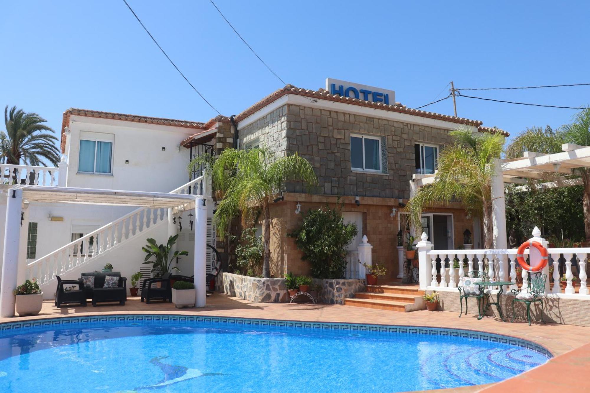 קלפה Hotel Casa Dia Y Noche מראה חיצוני תמונה