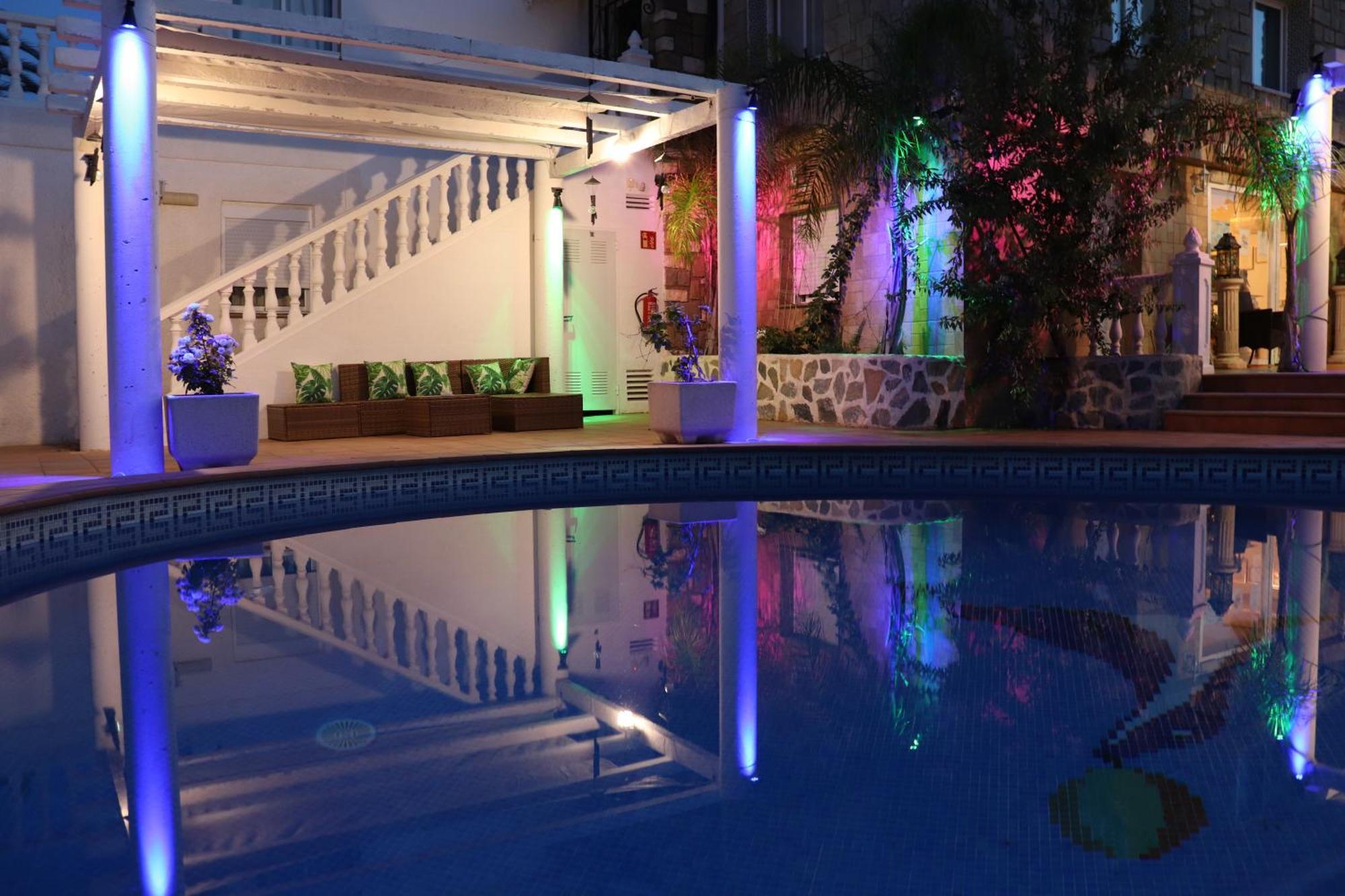 קלפה Hotel Casa Dia Y Noche מראה חיצוני תמונה